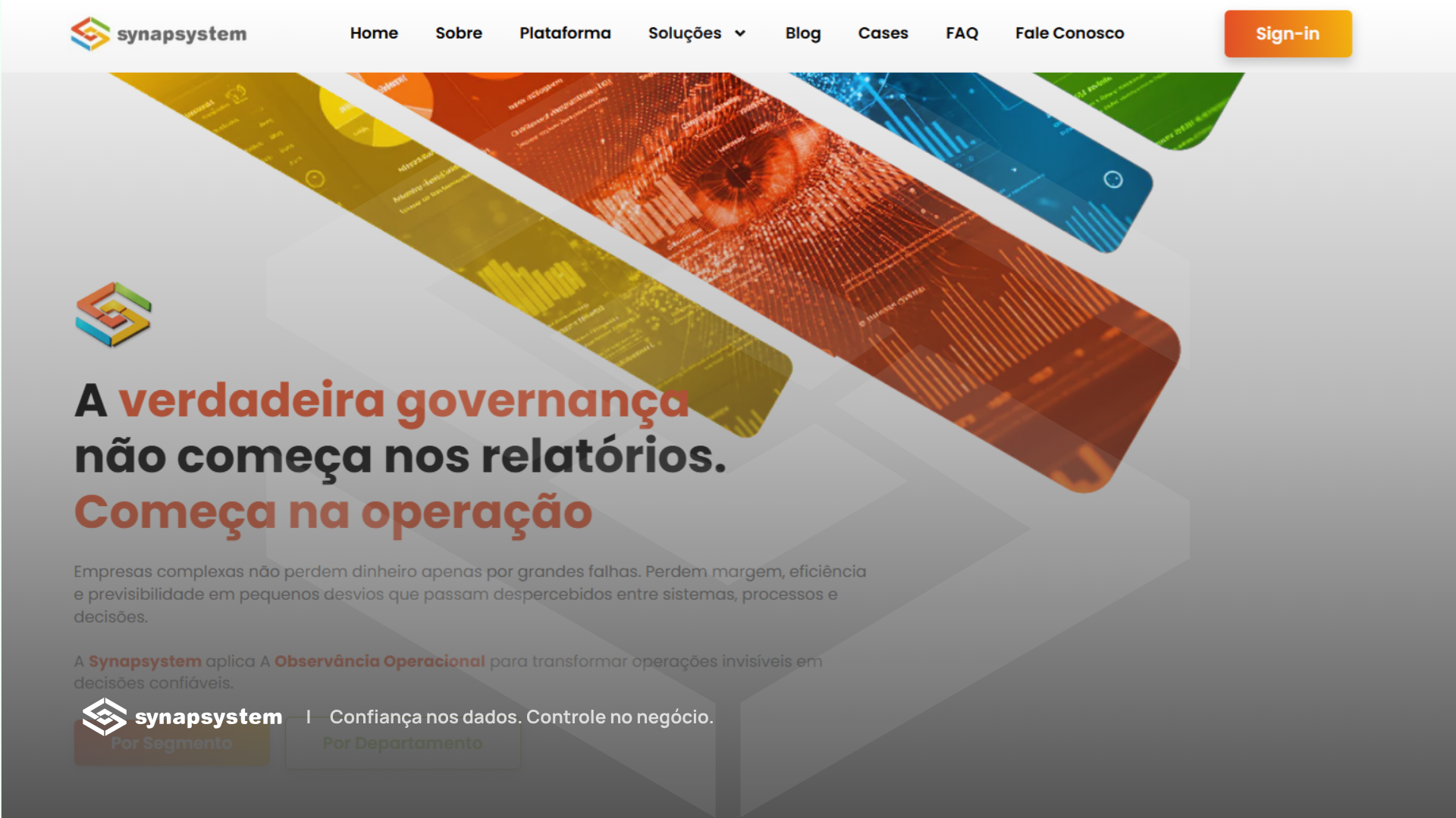 Tela do novo site da Synapsystem apresentando soluções por segmentos e departamentos. Governança Operacional.